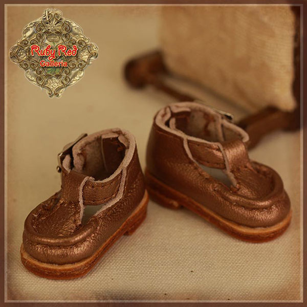 RubyRed Galleria Ten Ping T-Strap Leather Shoes