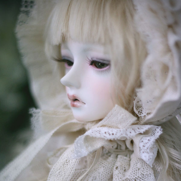58cm Harmony Chloe Girl, Pinkish White Skin, Make Up - Image 3