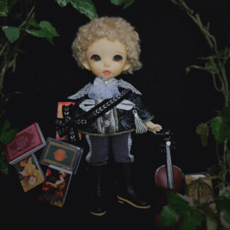 doll in style tiny