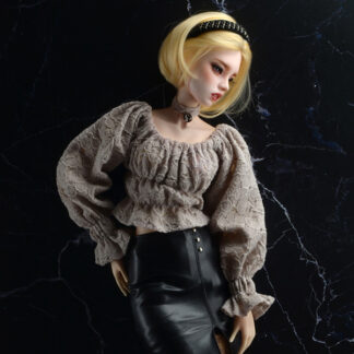 dollmore sd model peasant blouse beige