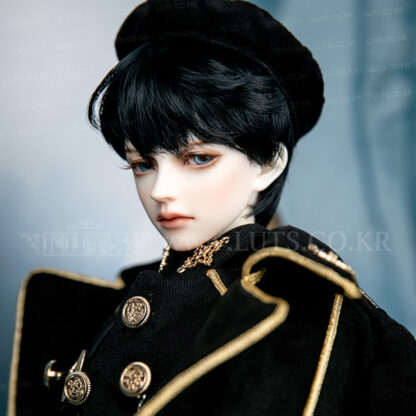 luts model delf raven boy