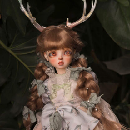 doll leaves msd leilia deer