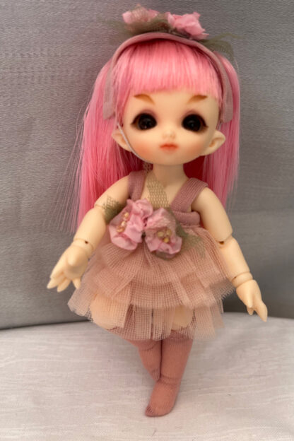 any doll style forget me not pink