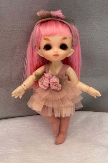 any doll style forget me not pink