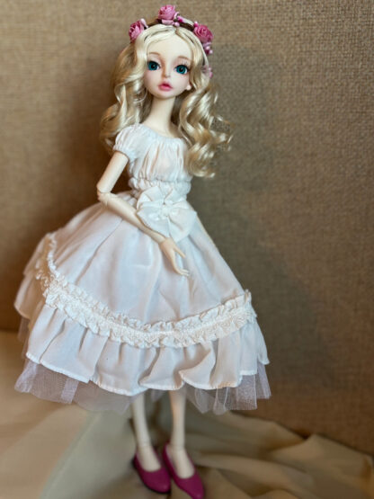darling darcy doll leaves amara