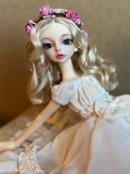darling darcy doll leaves amara
