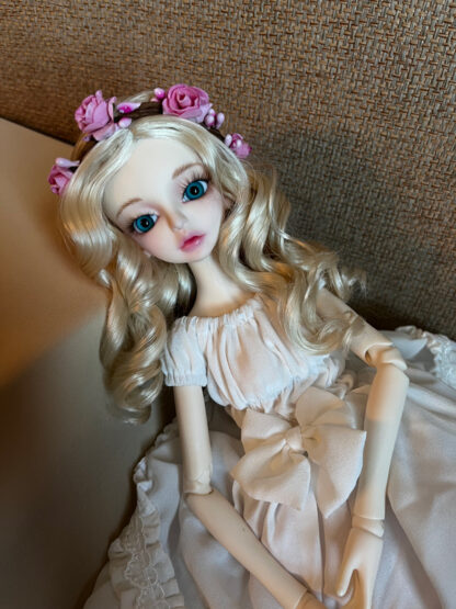 darling darcy doll leaves amara