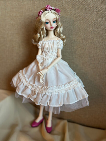 darling darcy doll leaves amara