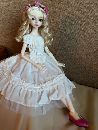 darling darcy doll leaves amara