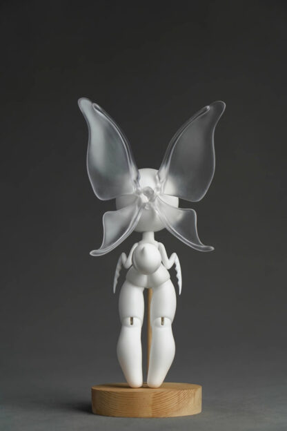 Mantis Pet Doll, White Skin, Blank - Image 16