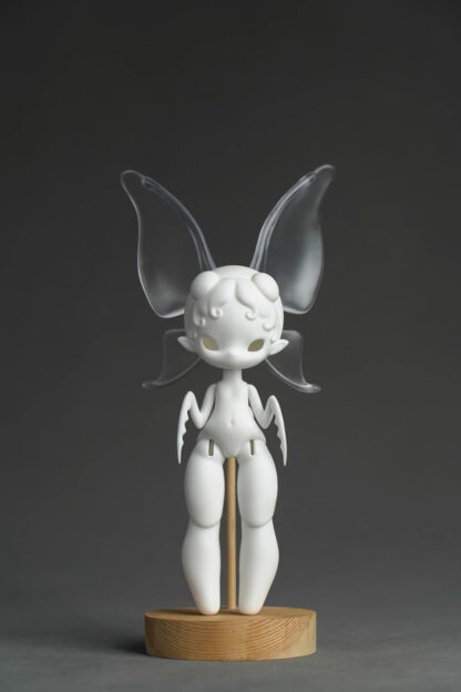 Mantis Pet Doll, White Skin, Blank - Image 15