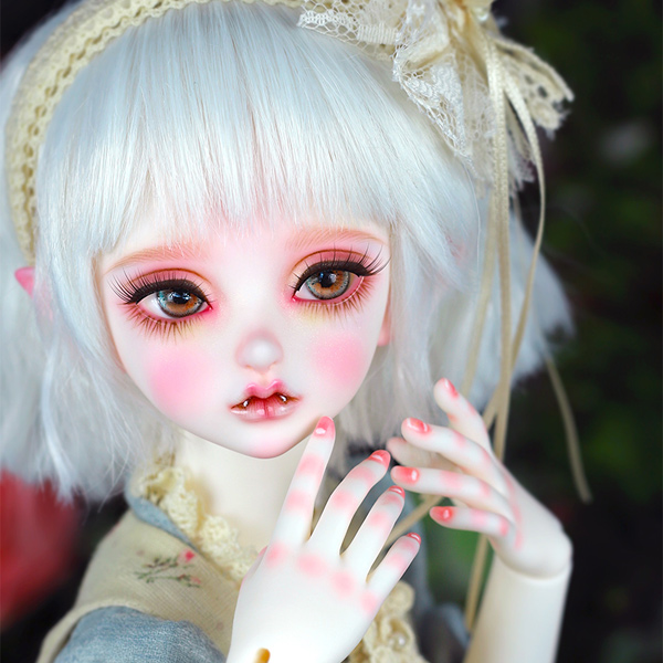 peaks woods little juna dark evlves