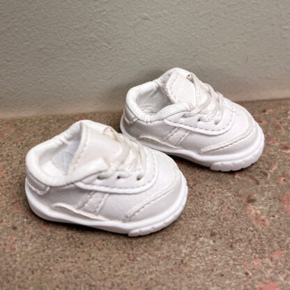 yosd white tennies