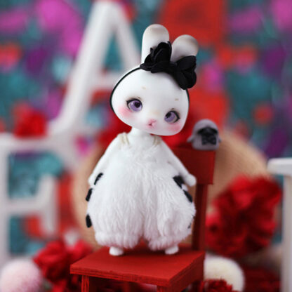dearmine juliet kitsch