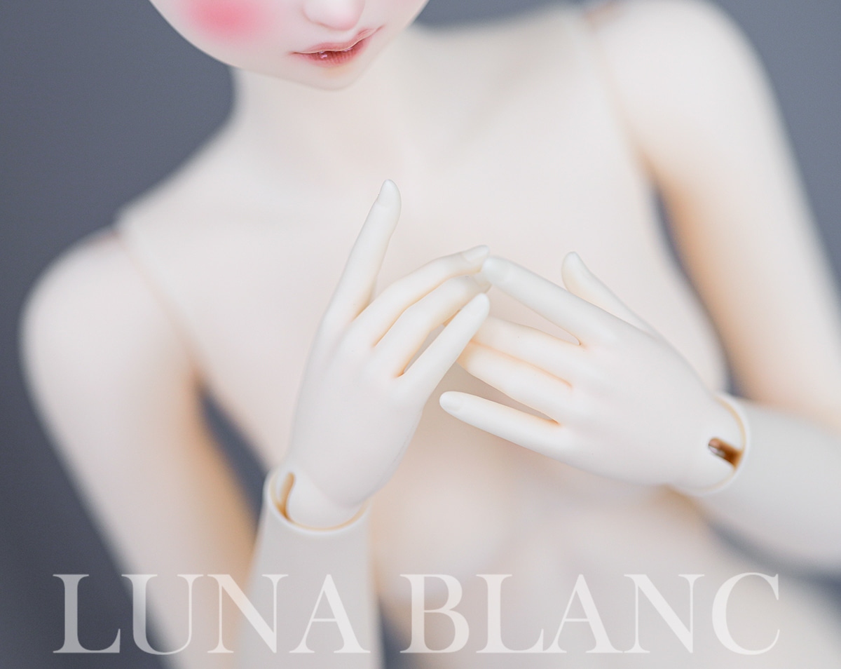 luna blanc nina46 body
