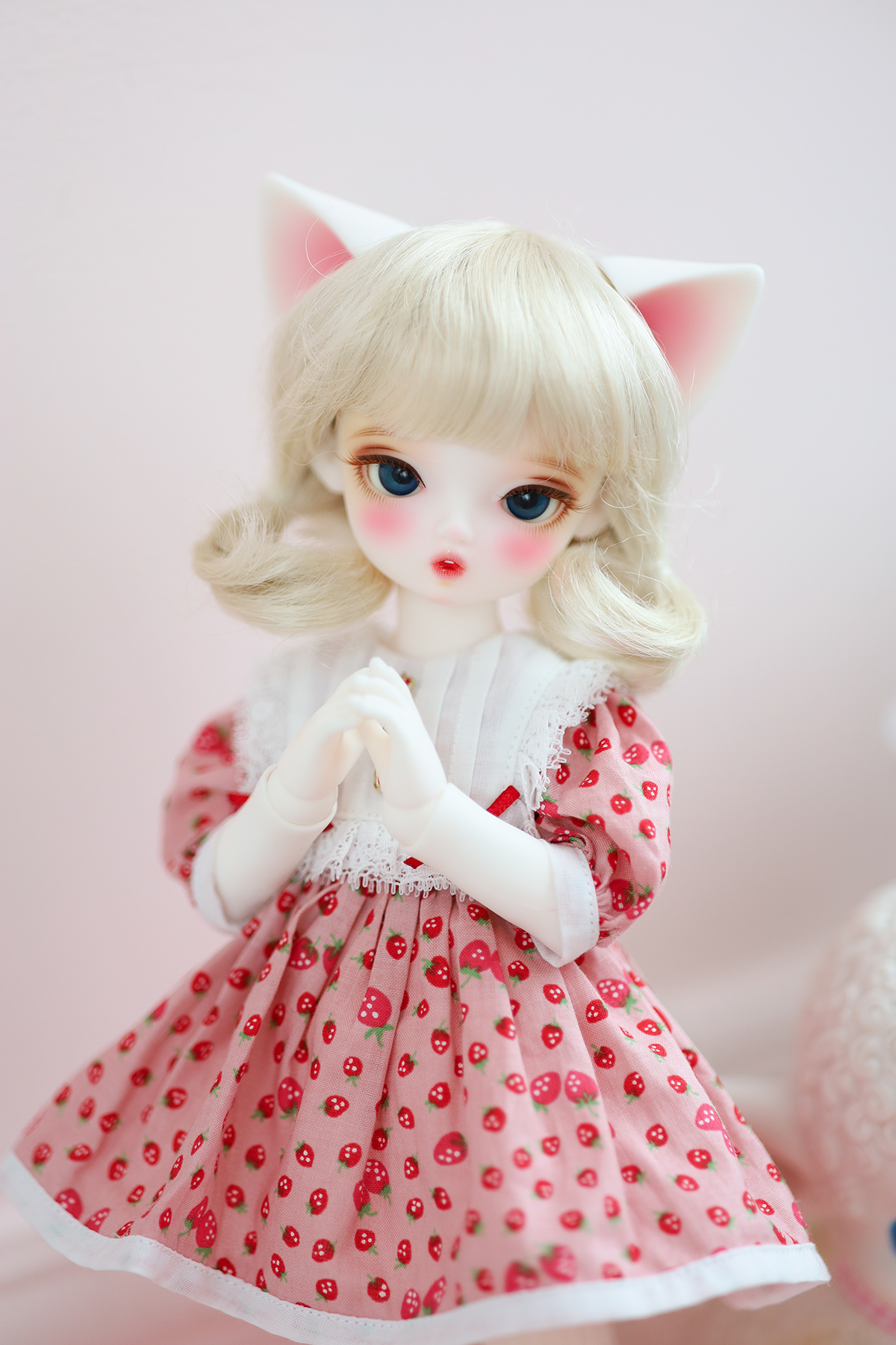chicabi cat ears