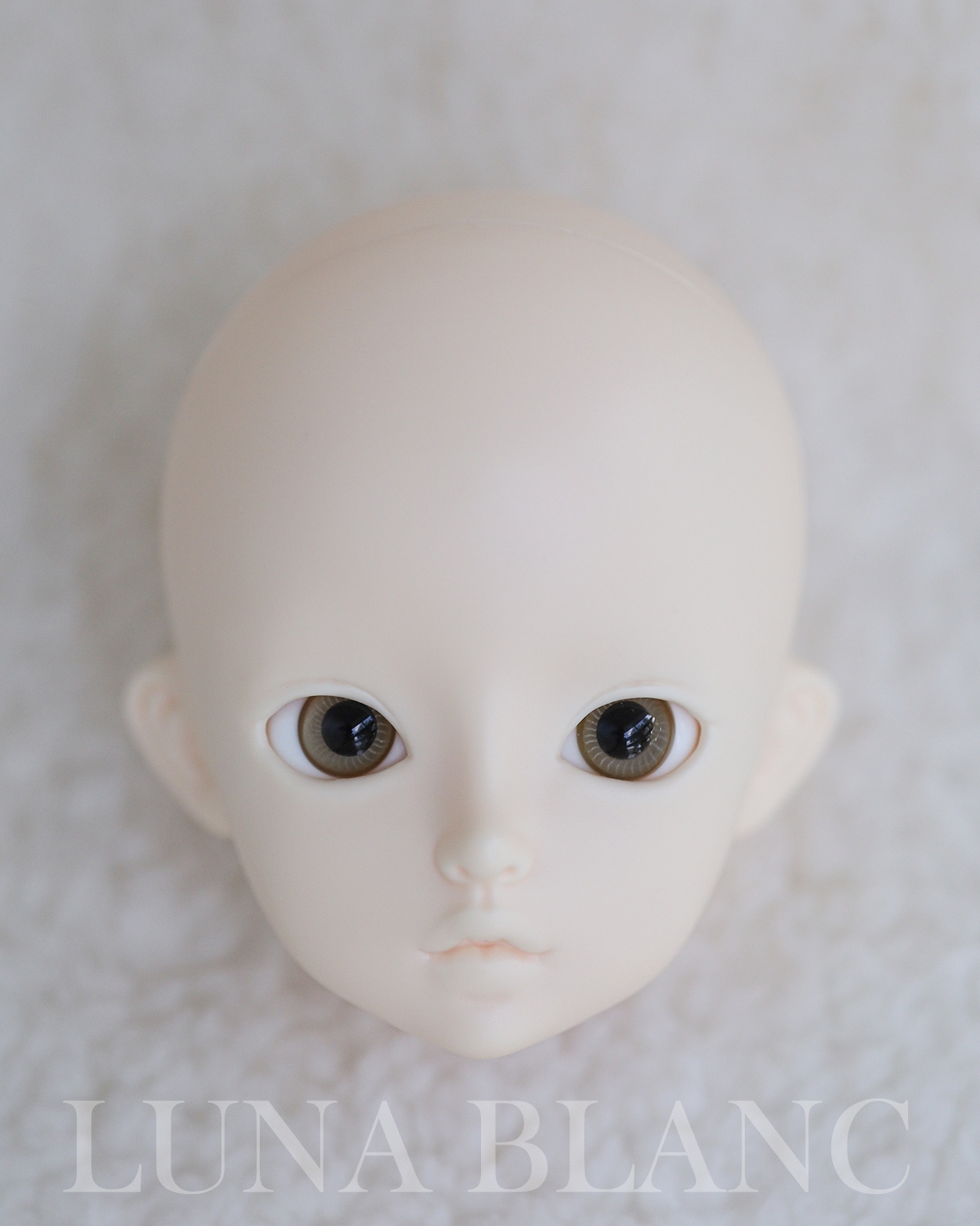 luna blanc 63 yvien