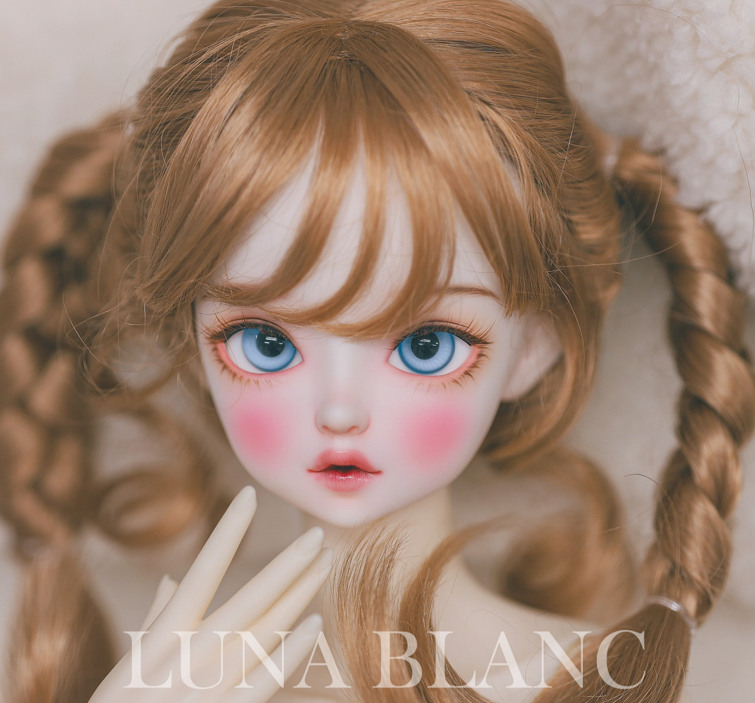luna blanc 63 yvien