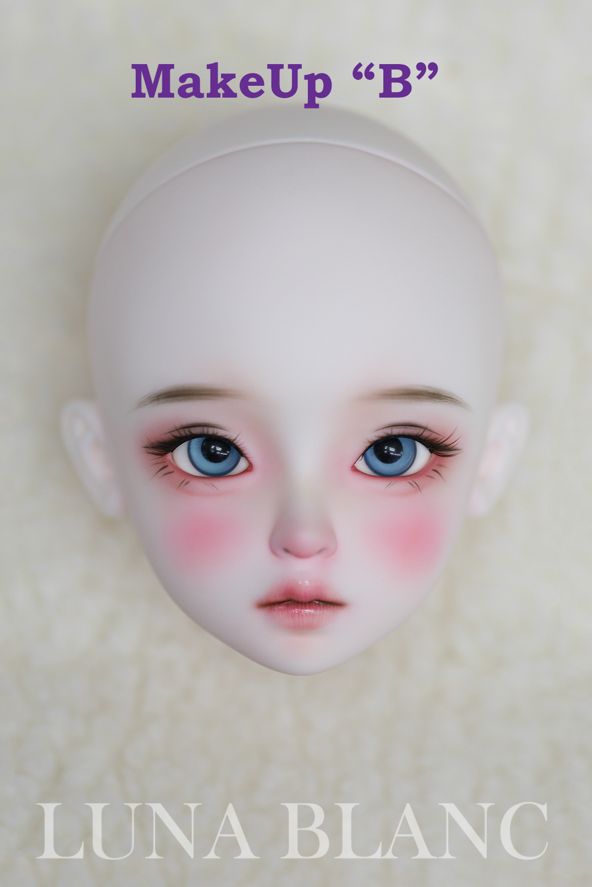 luna blanc daphne
