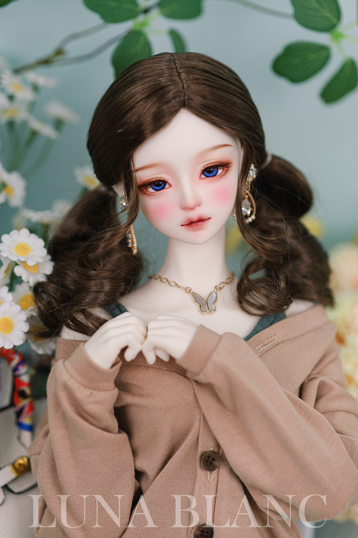 luna blanc hestia