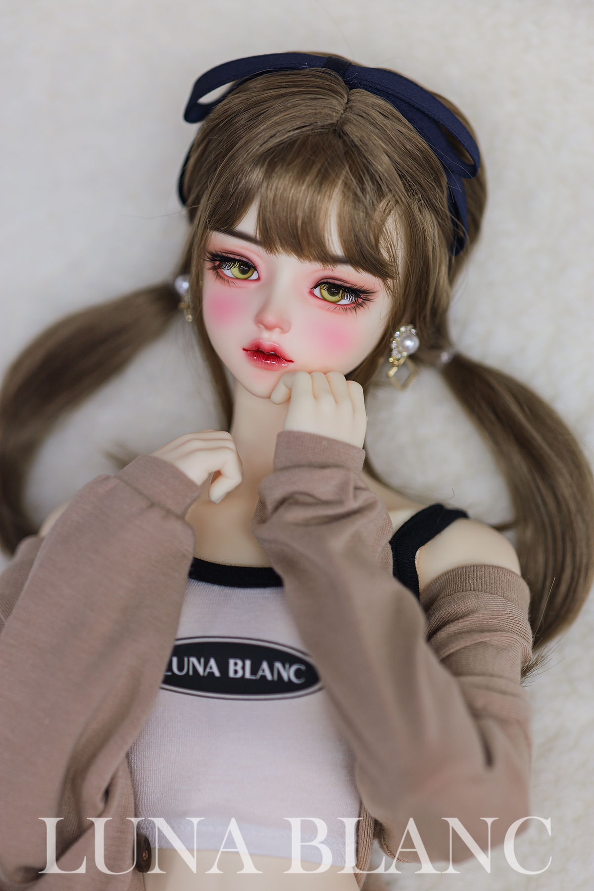 luna blanc 63 kylie