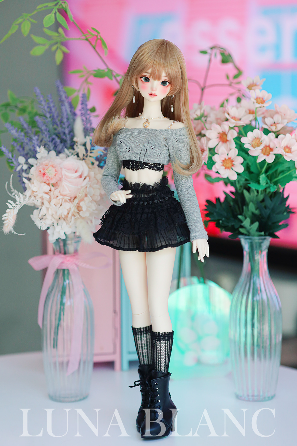 luna blanc maylily