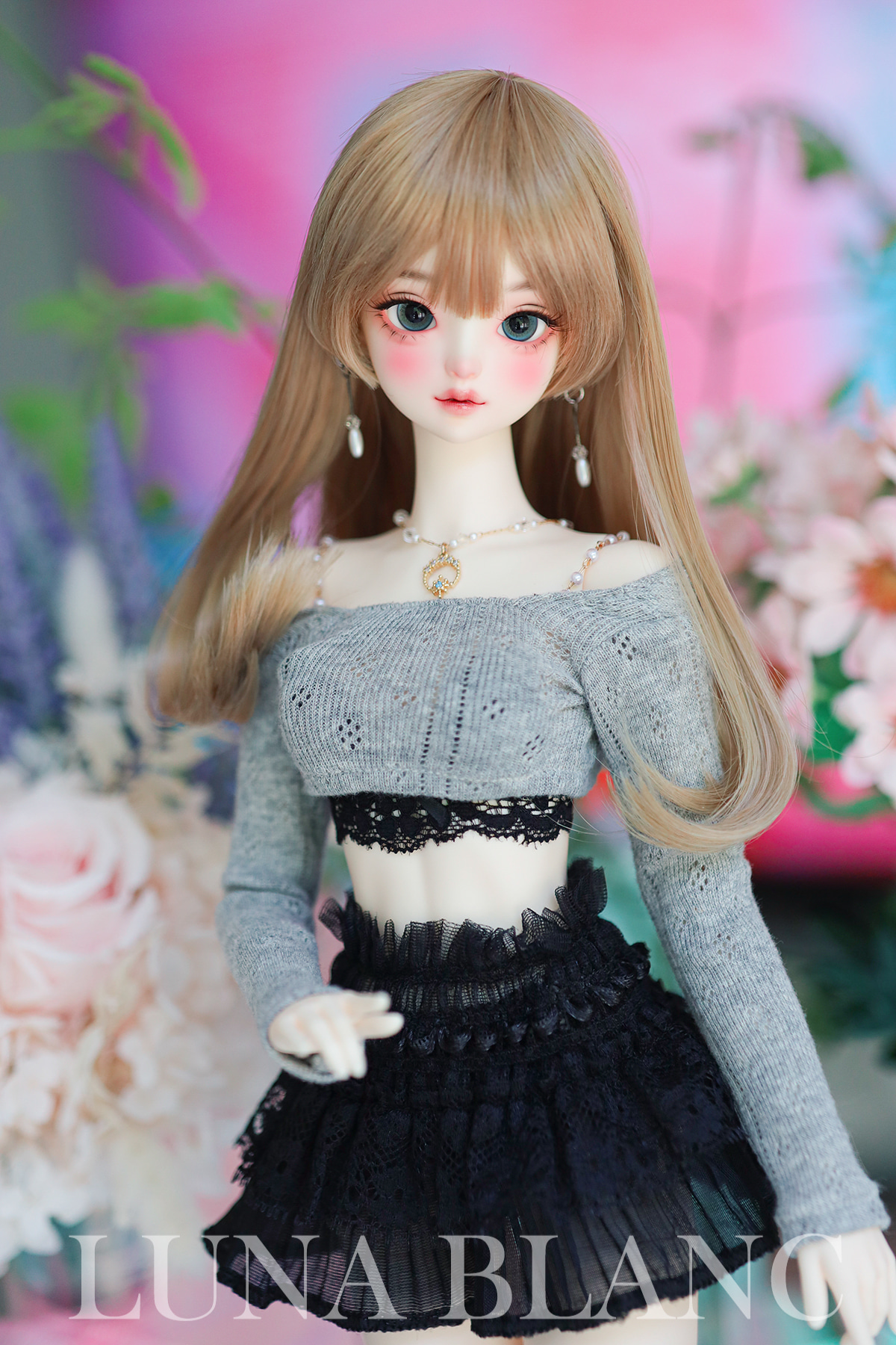 luna blanc maylily