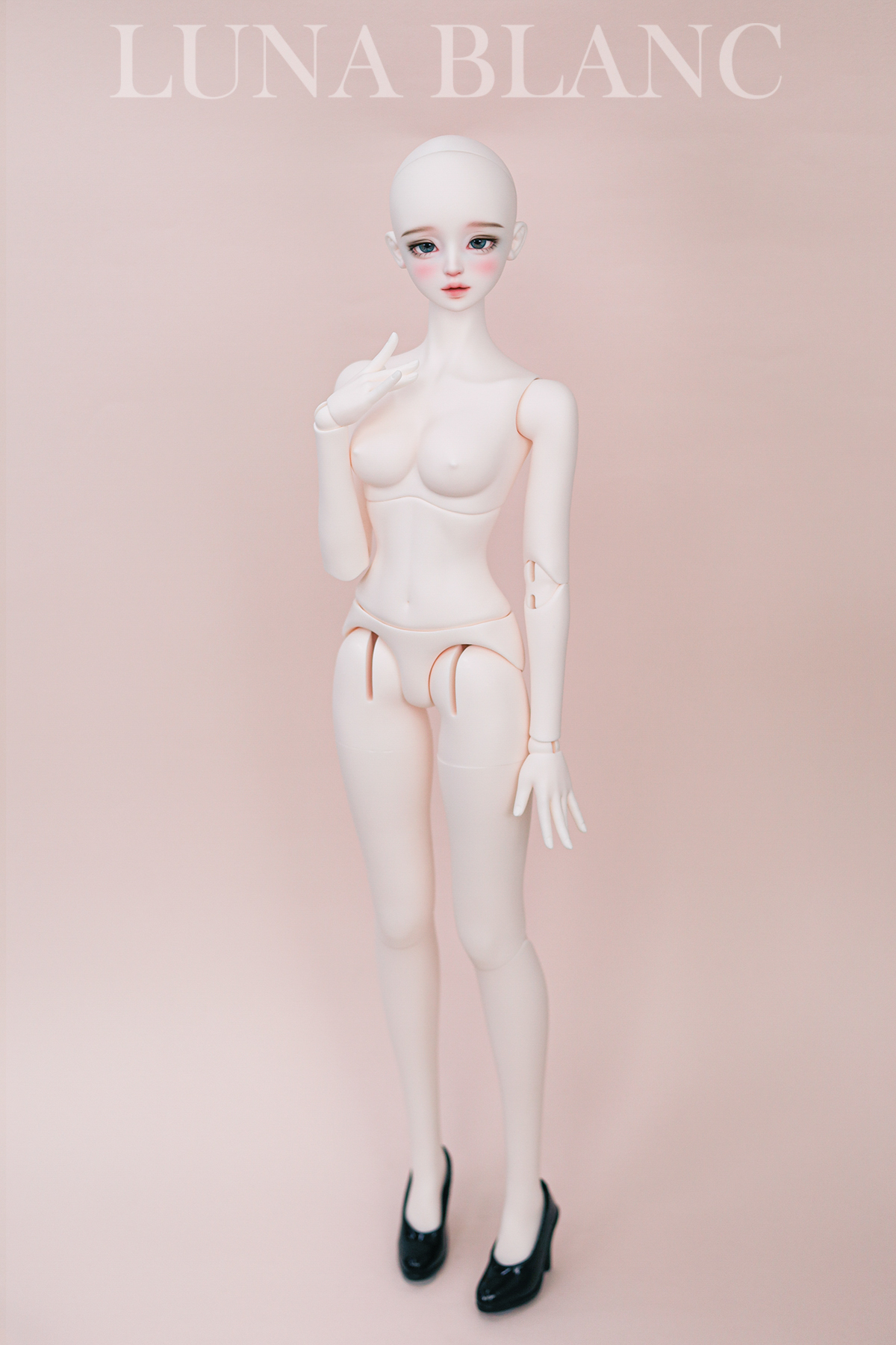 Luna Blanc nina63 body