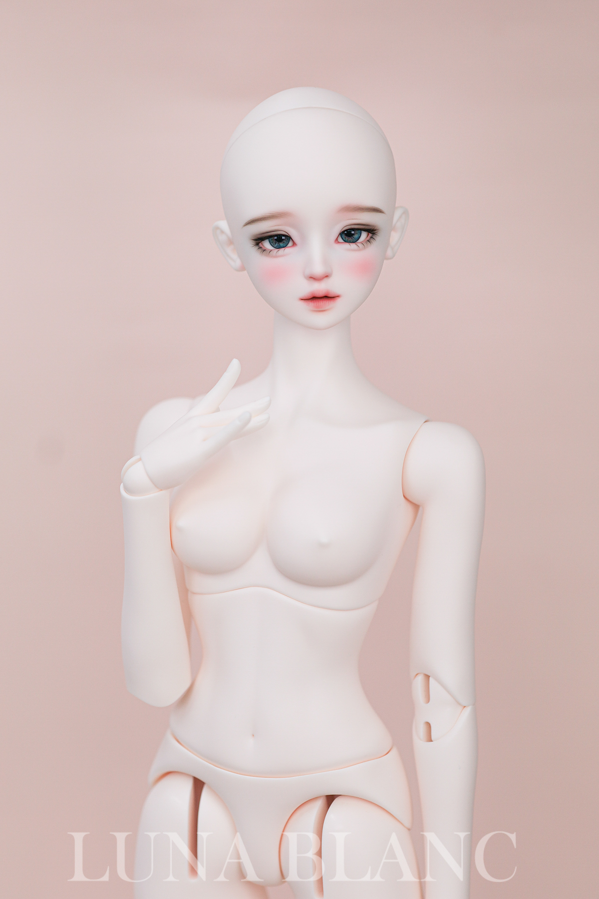 Luna Blanc nina63 body