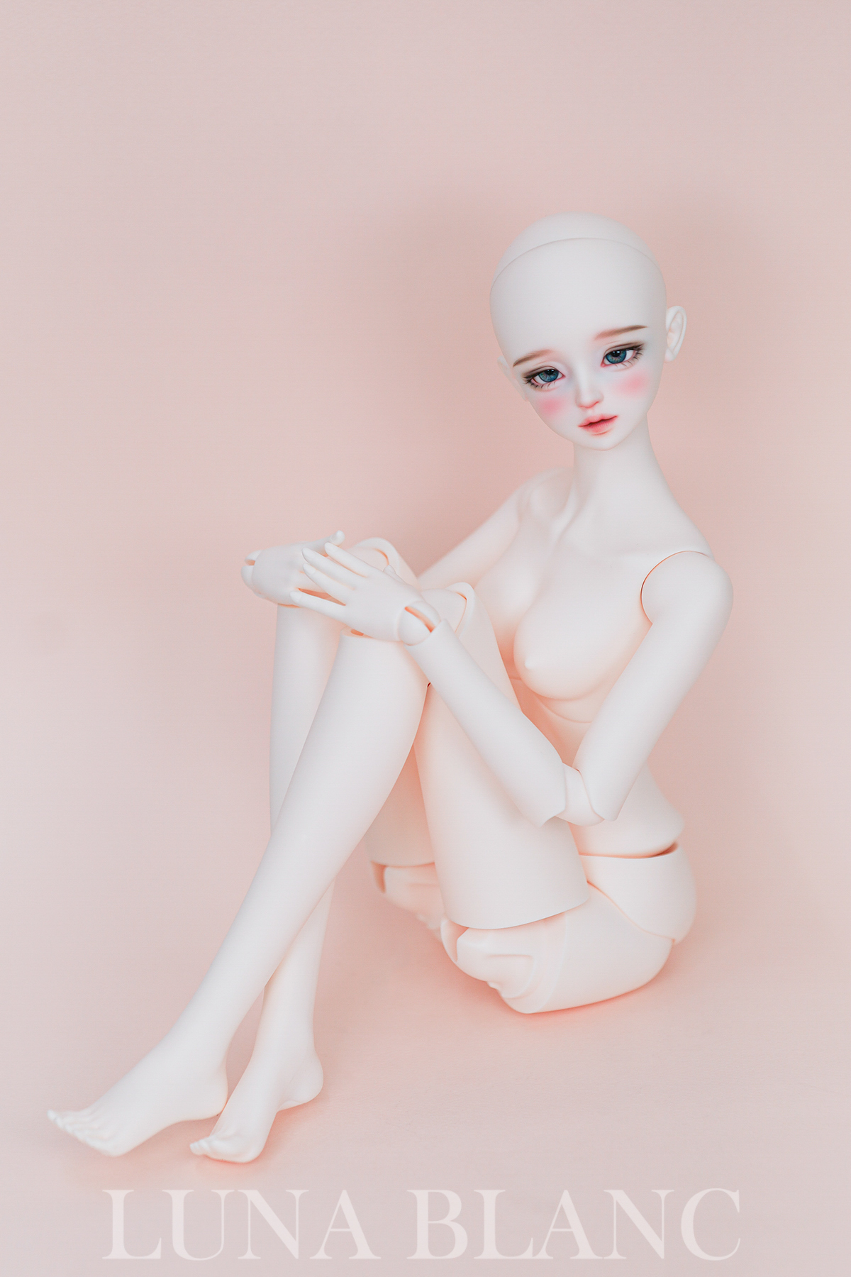 Luna Blanc nina63 body