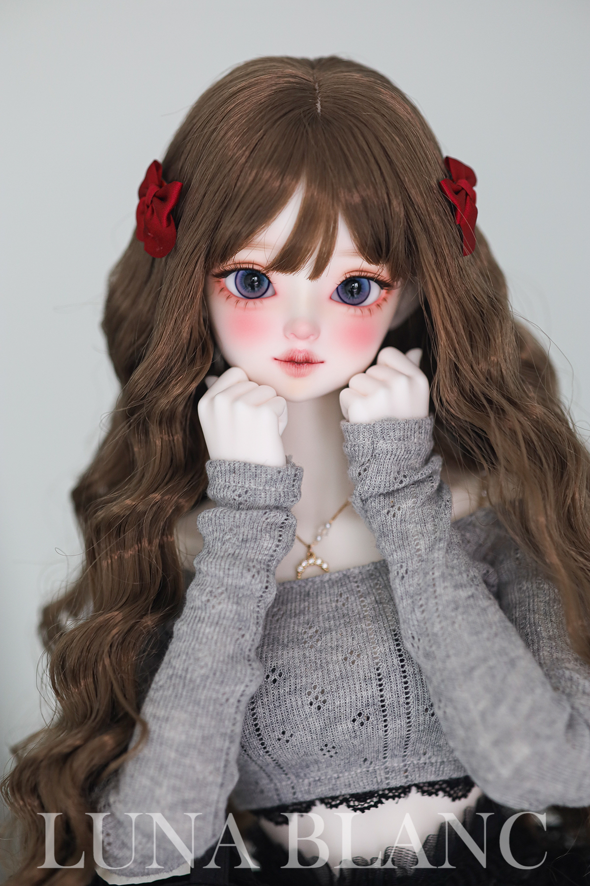 luna blanc serin