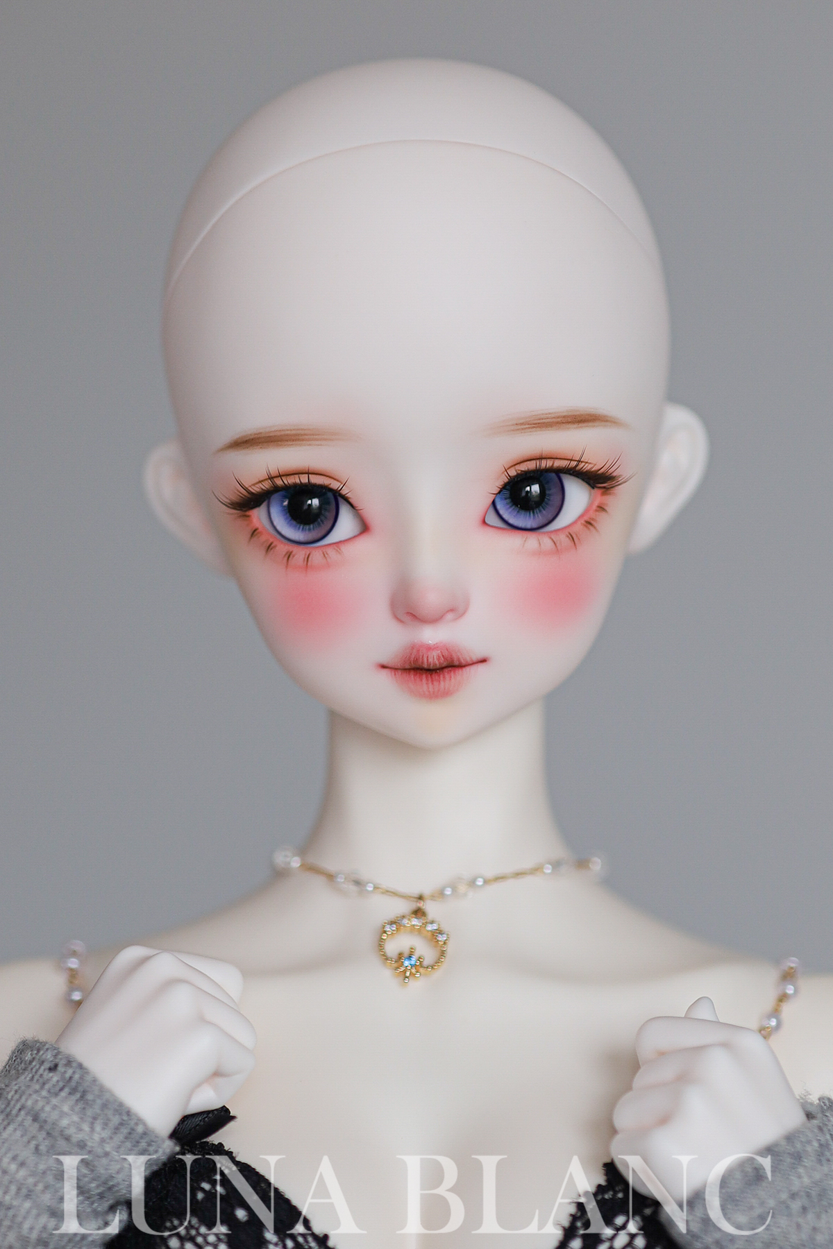 luna blanc serin