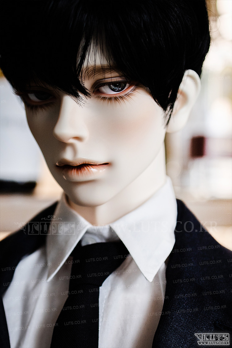 luts royal senior mars
