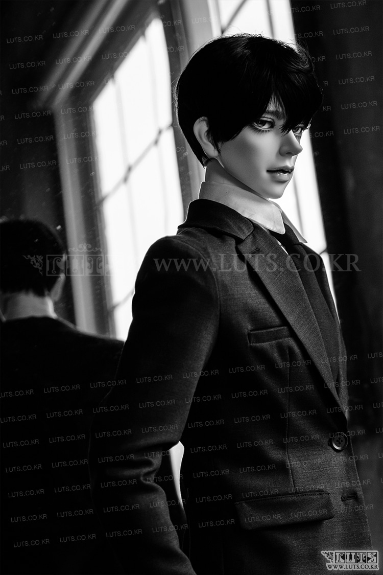 luts royal senior mars