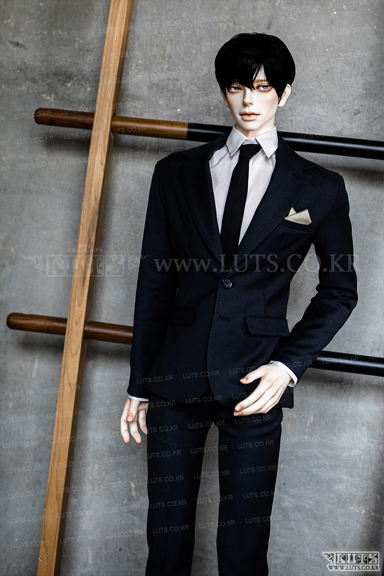 luts royal senior mars