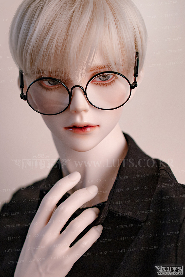 luts royal senior saturn