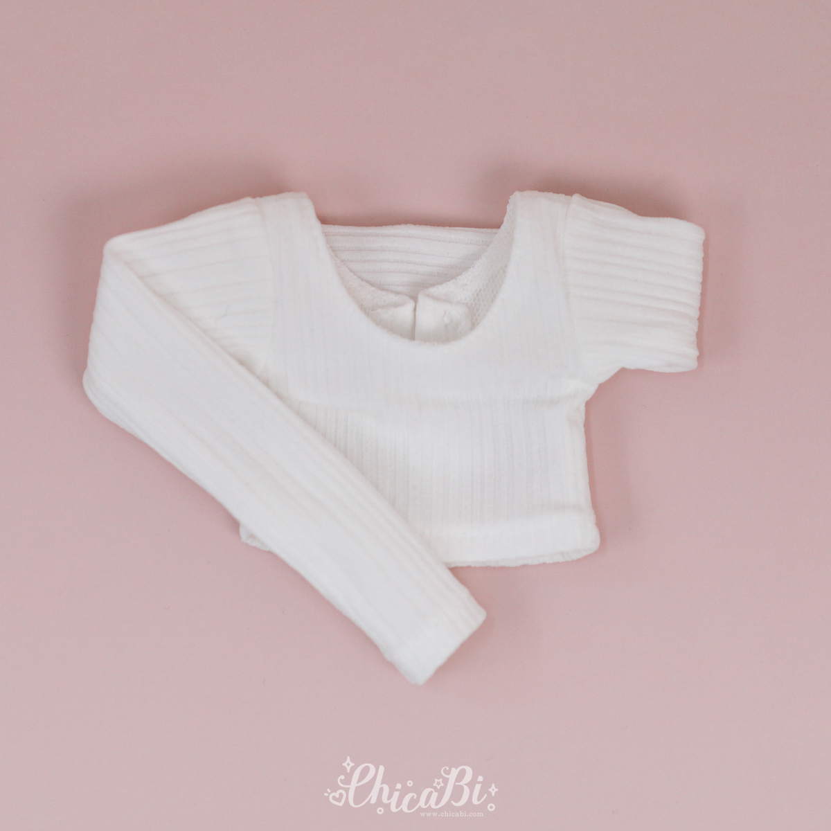 chicabi msd simple line crop top