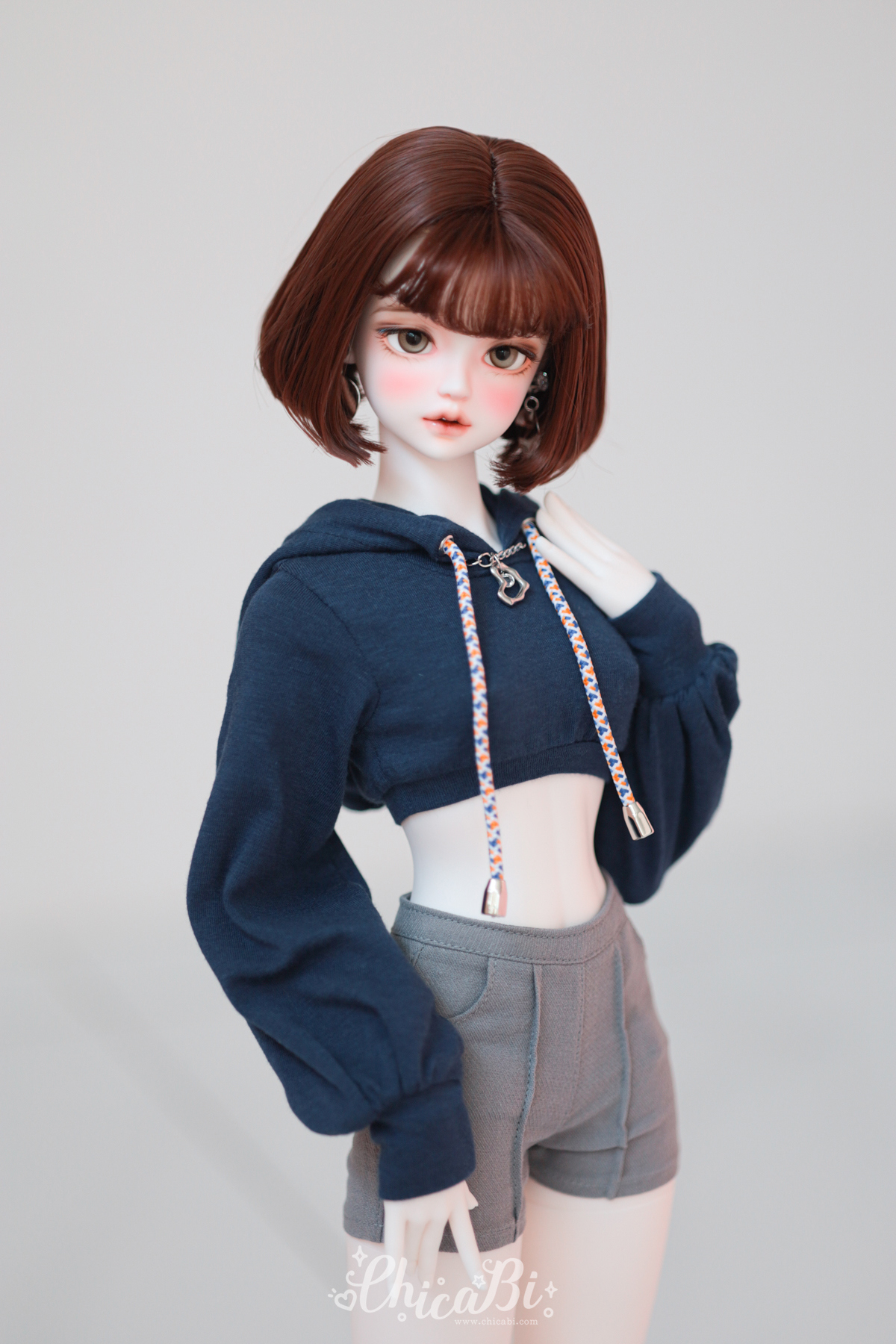 chicabi sd balloon hoodie cropped