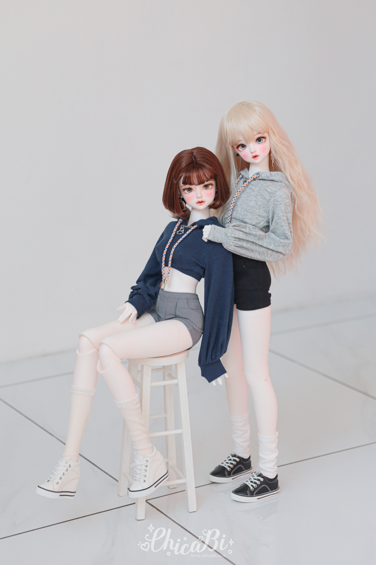 chicabi sd balloon hoodie cropped