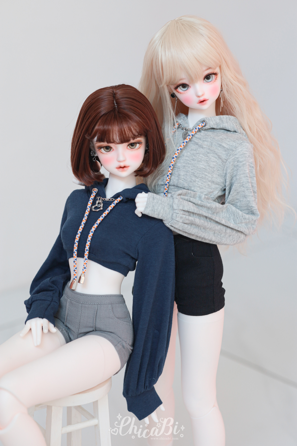 chicabi sd balloon hoodie cropped