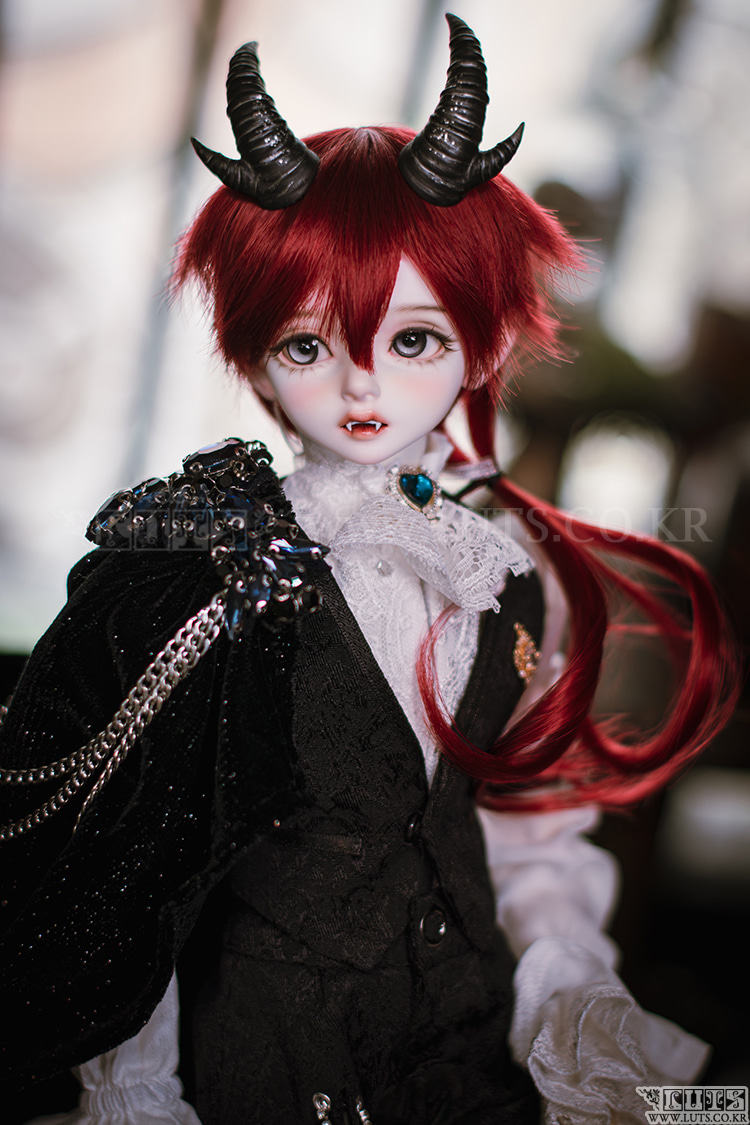 luts kid delf bory vampire nyc doll con exclusive