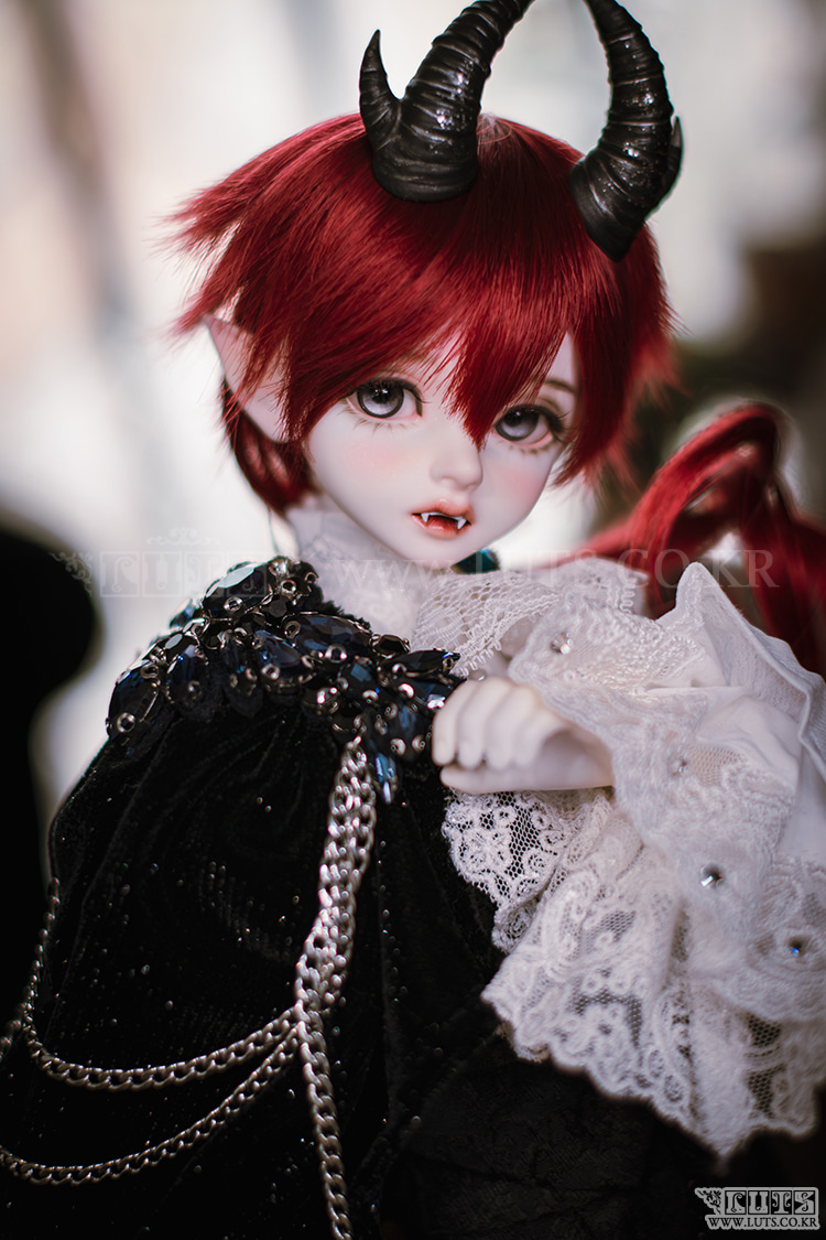 luts kid delf bory vampire nyc doll con exclusive