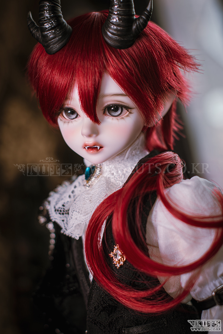 luts kid delf bory vampire nyc doll con exclusive