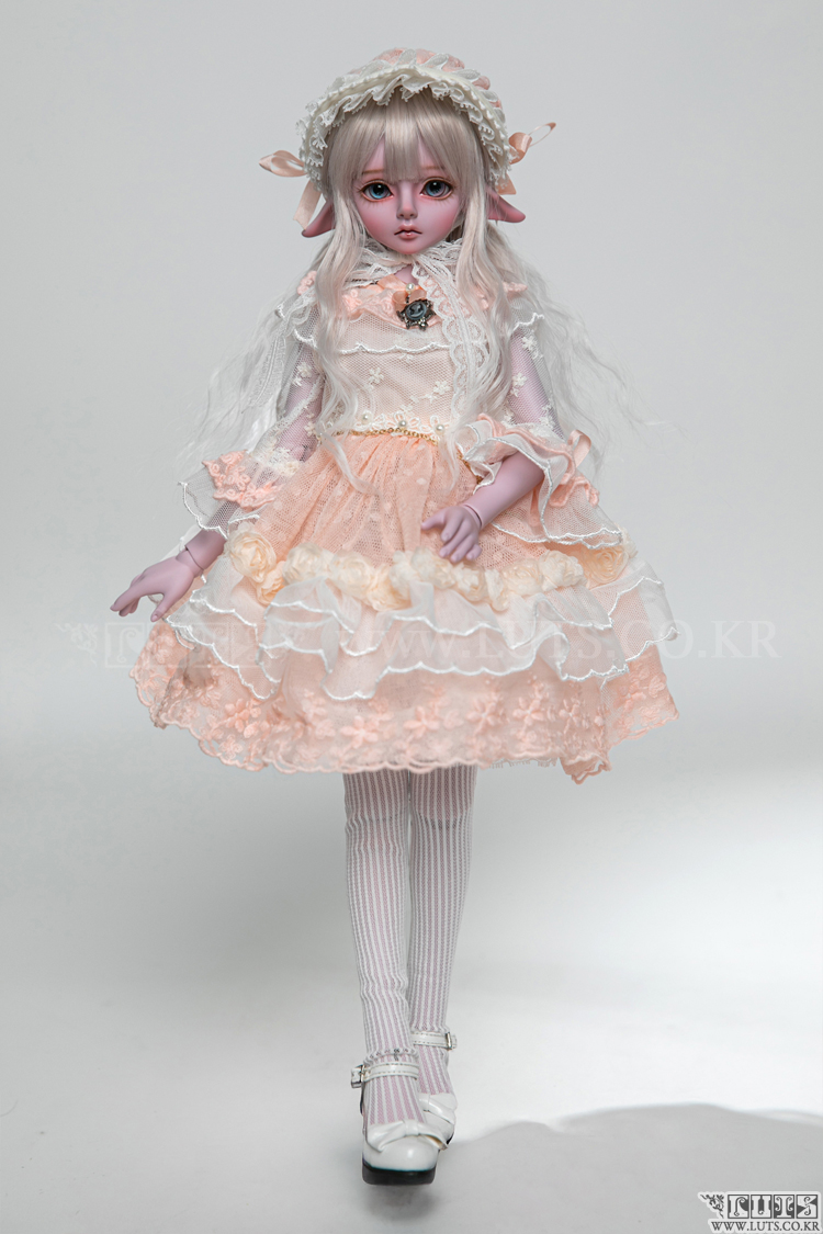 Luts kid bory elf nyc doll con exclusive
