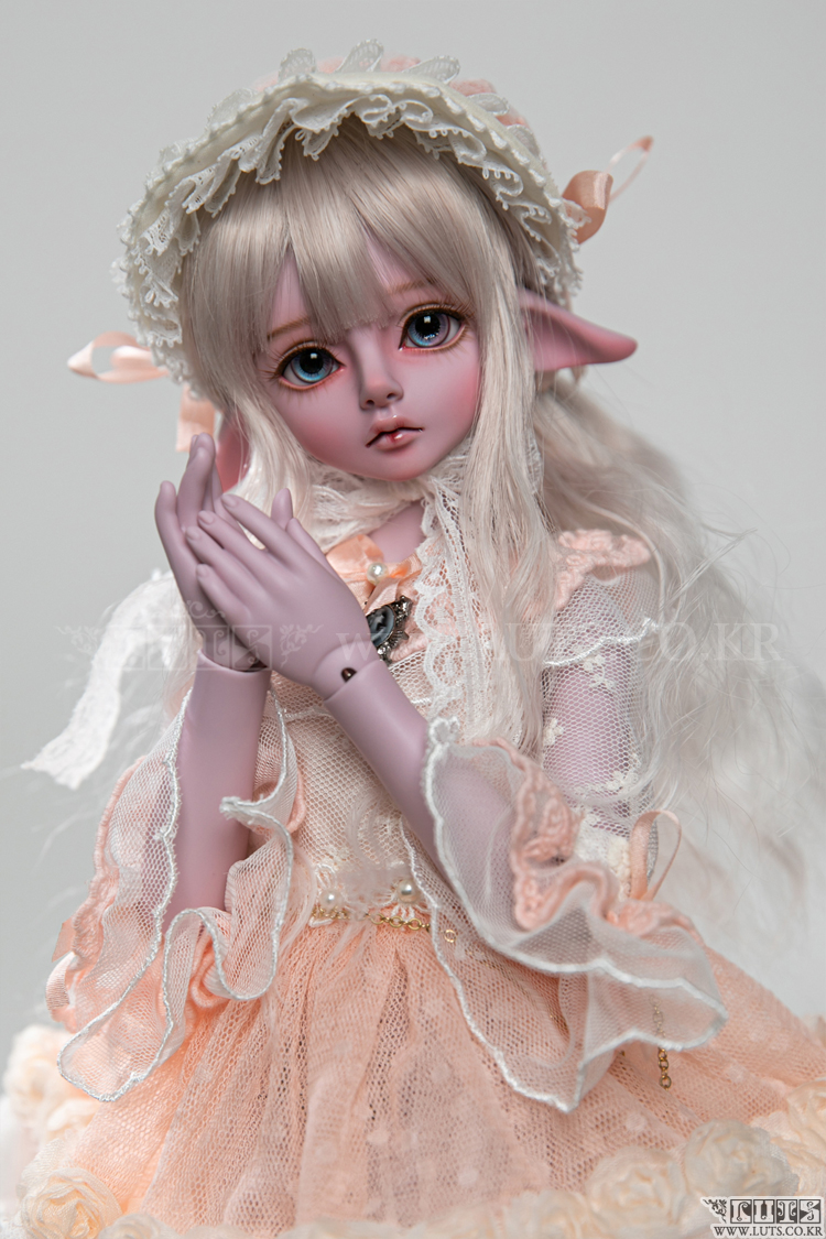 Luts kid bory elf nyc doll con exclusive