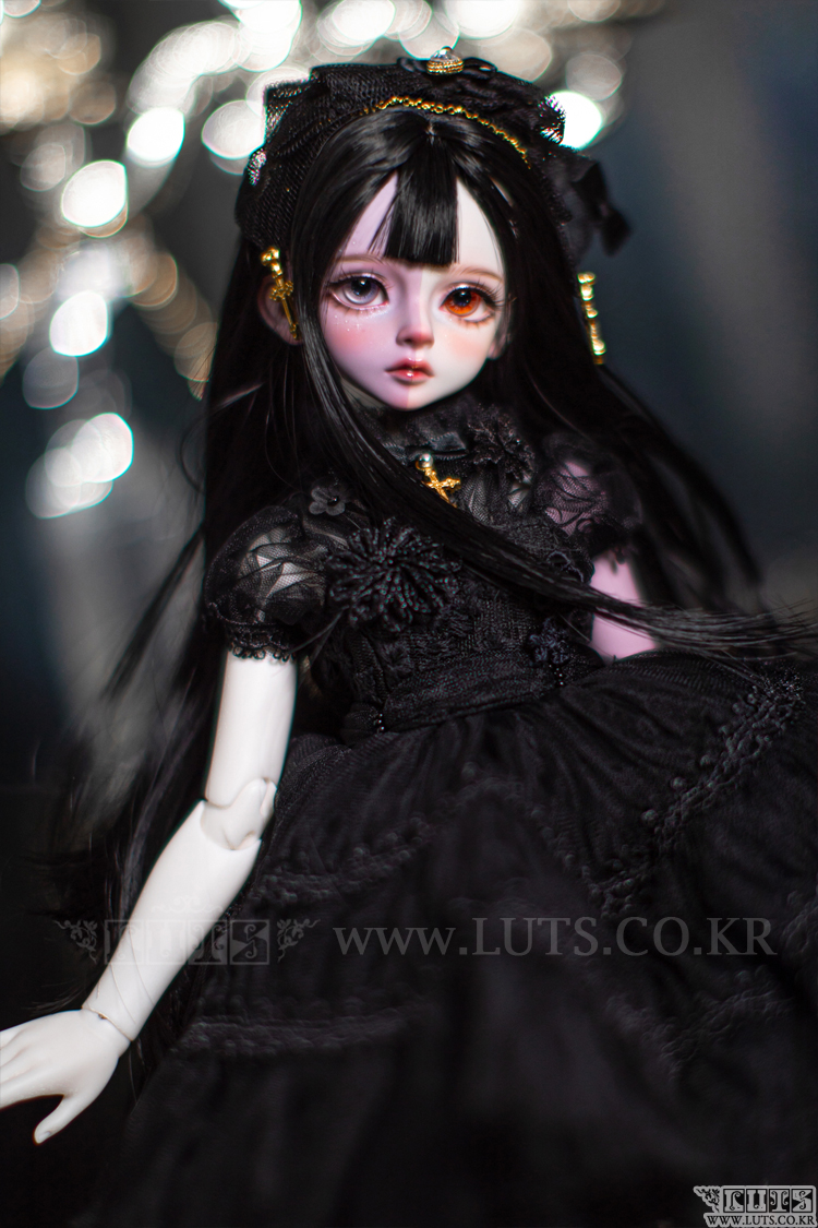 Luts kid bory half lw black nyc doll con