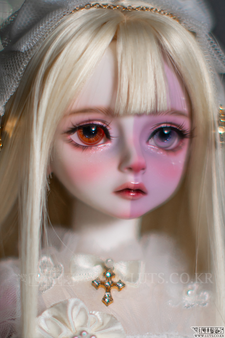 Luts kid bory half wl white nyc doll con 