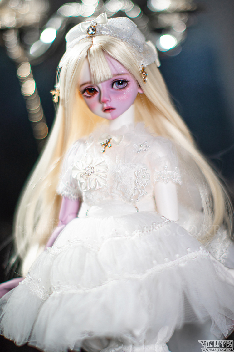 Luts kid bory half wl white nyc doll con 