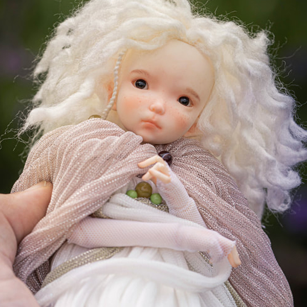 dreamhigh amalia lumiera porcelain hands