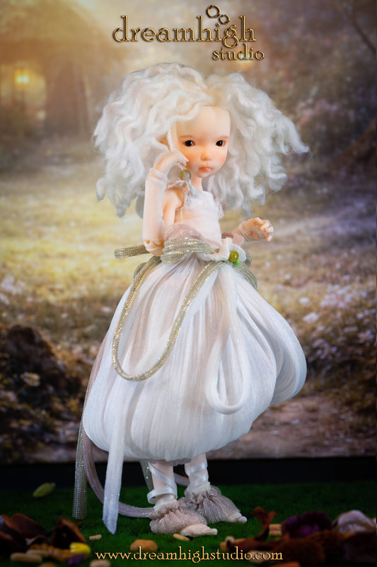 dreamhigh amalia lumiera porcelain hands